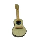 GUITARRA DE MADERA MEDIANA