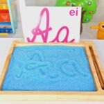 BANDEJA MONTESSORI + LAPIZ DE MADERA